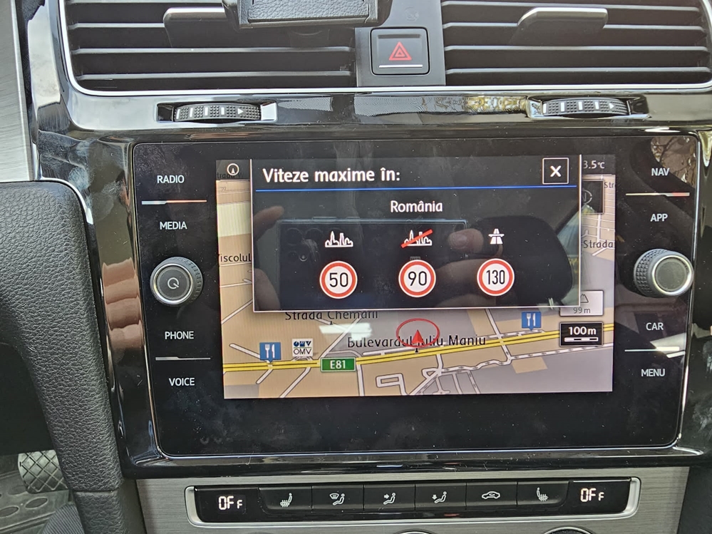 Montare 12 - VW Golf 7 VII 2017 Instalare Unitate Multimedia Navigatie MIB2 Android Auto Apple Carplay