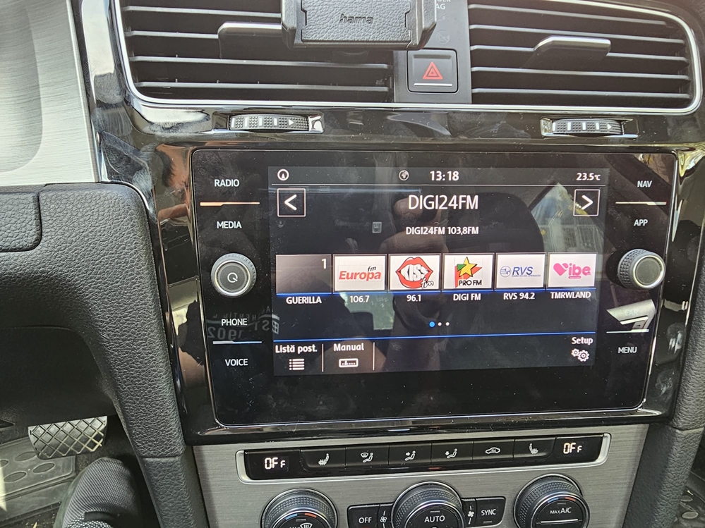 Montare 14 - VW Golf 7 VII 2017 Instalare Unitate Multimedia Navigatie MIB2 Android Auto Apple Carplay