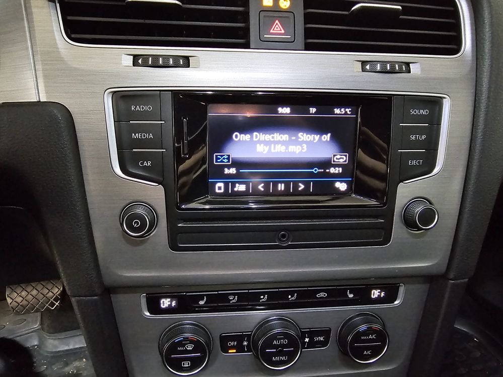 Montare 3 - VW Golf 7 VII 2017 Instalare Unitate Multimedia Navigatie MIB2 Android Auto Apple Carplay