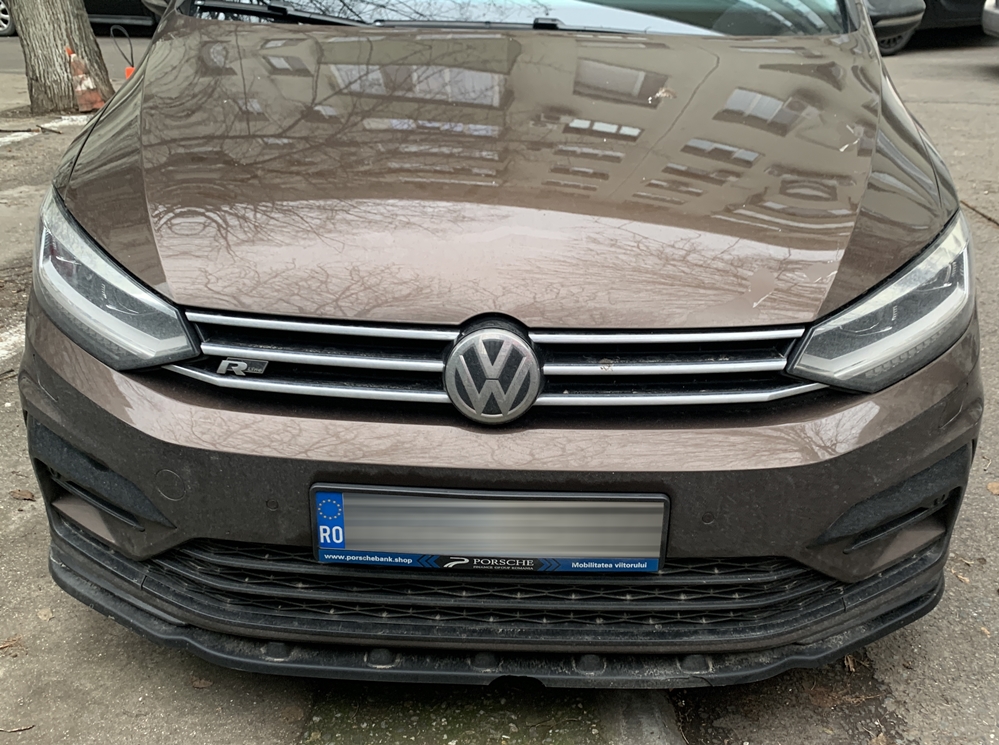 Montare 9 - VW Touran 5T 2016 Instalare Volan VW Golf 8 Cu Comenzi Touch Si Clima Climatronic