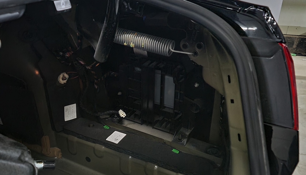 Activare 4 - VW Passat B8 2017 Instalare Keyless Entry Camera Spate Portbagaj Electric Montare 4 - VW Passat B8 2017 Instalare Keyless Entry Camera Spate Portbagaj Electric