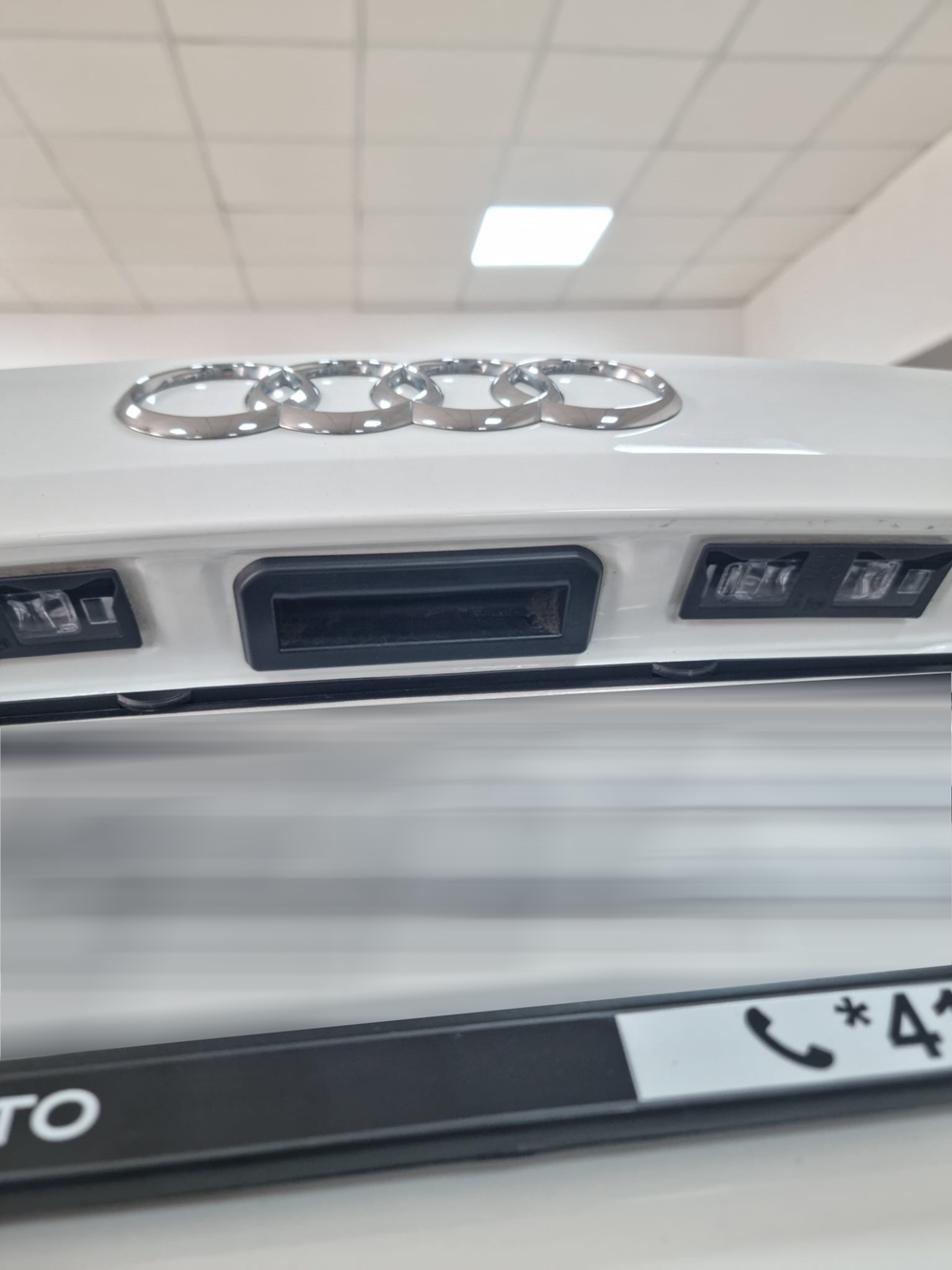 Montare 7 - Instalare Camera Spate Audi Q2 2019 Camera Video Marsarier Originala