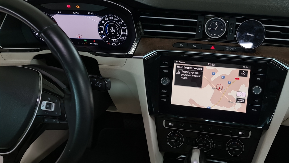 Montare 9 - VW Passat B8 2018 Montaj Unitate+Display Navigatie MIB2 8 Inch+Camera Spate Marsarier Highline Originala