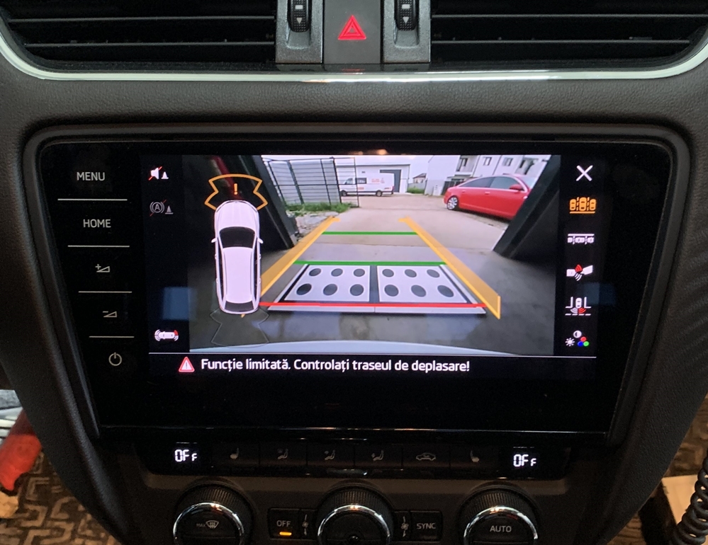 Montare 9 - Instalare Navigatie MIB 2.5 Display 9 Inch Senzori Parcare Fata Skoda Octavia 3 Scout 2017 Camera Spate Marsarier