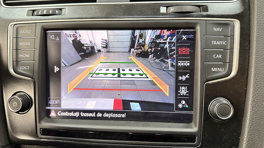 Montare 5 - Montaj Camera VW Golf 7 Spate Marsarier Highline Flip In Emblema Originala Bucuresti Ilfov