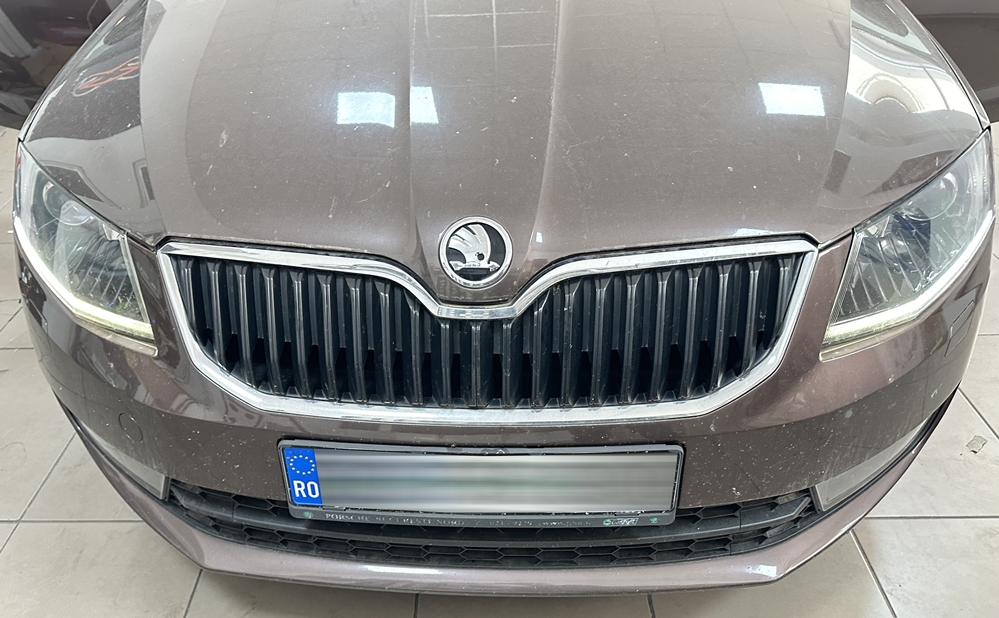 Montare 3 - Skoda Octavia 3 2016 Montaj Instalare Camera Spate Marsarier Originala Bucuresti Sector 1 2 3 4 5 6 Ilfov