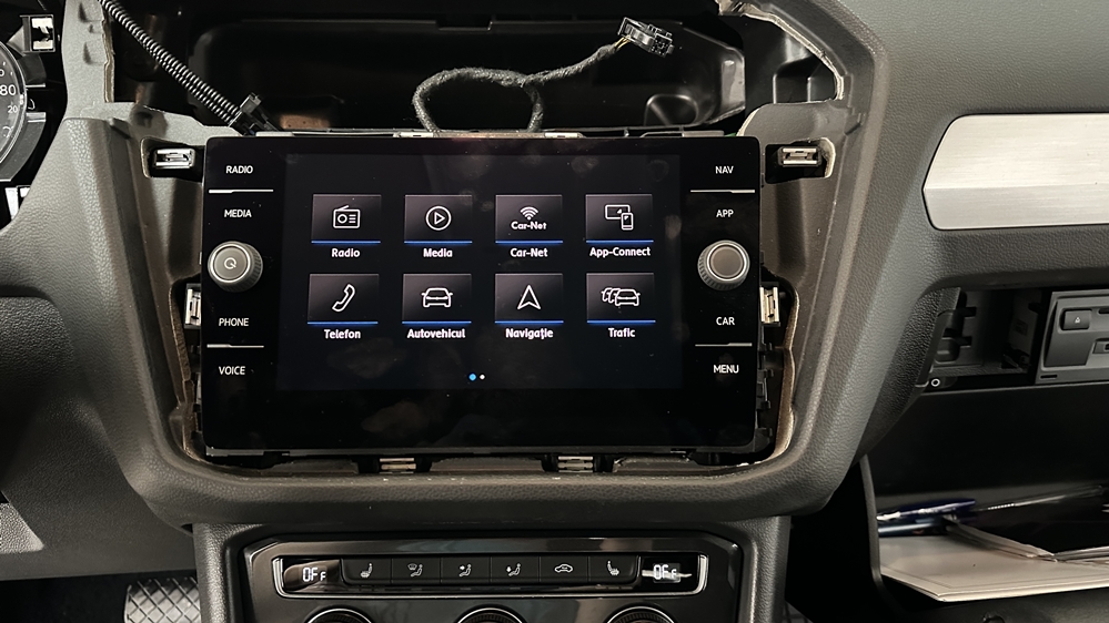 Activare 11 - VW Tiguan 2 AD1 2016 Instalare Unitate MIB2 Ceasuri Digitale Camera Marsarier OEM Montare 11 - VW Tiguan 2 AD1 2016 Instalare Unitate MIB2 Ceasuri Digitale Camera Marsarier OEM