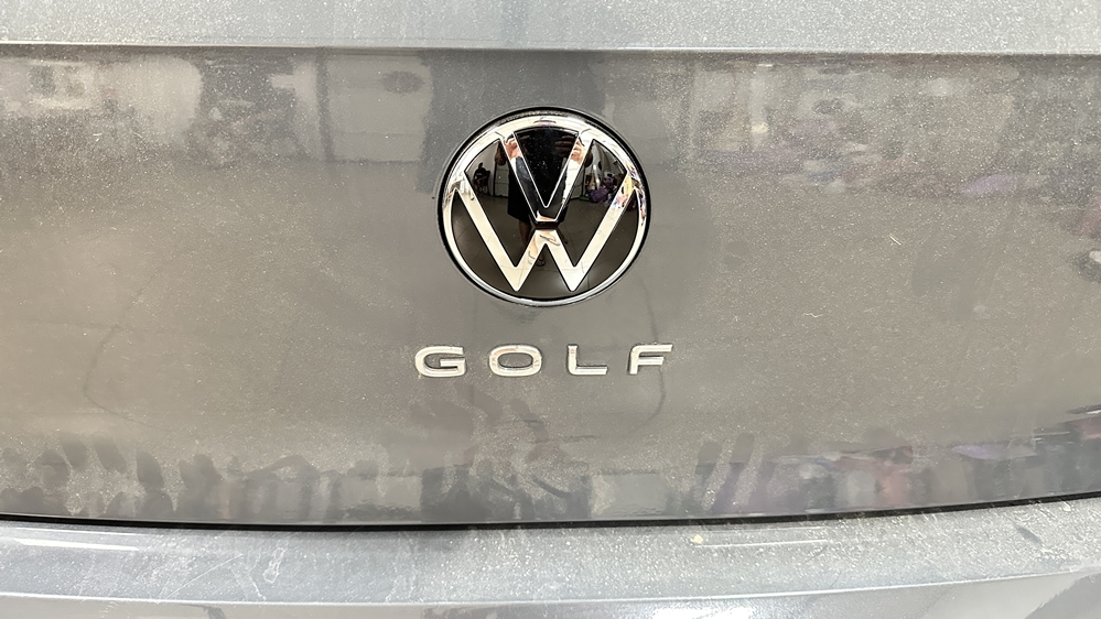 Montare 10 - VW Golf 8 VIII 2021 Montaj Montare Instalare Camera Video Spate Marsarier