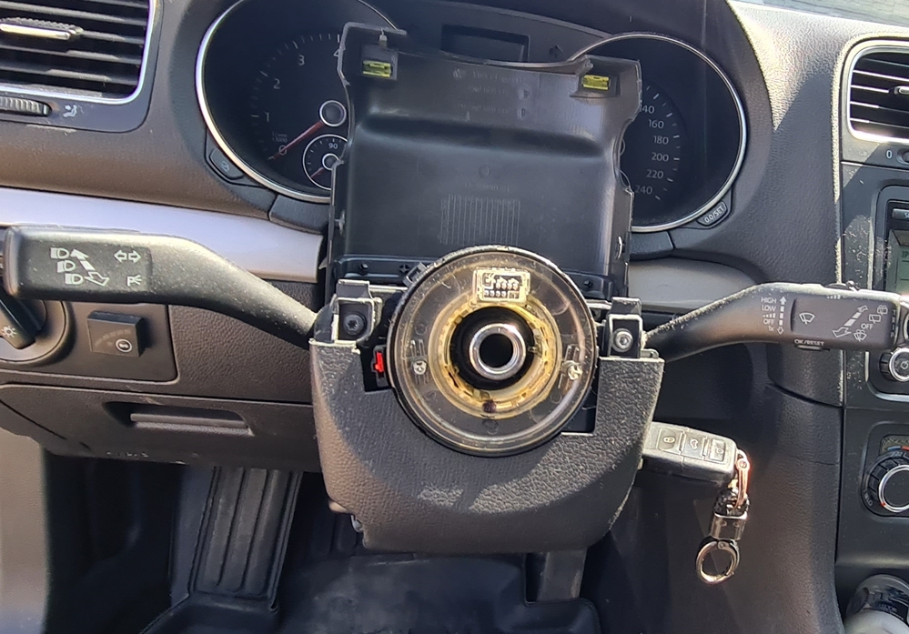 Montare 4 - Retrofit Instalare Pilot Automat Tempomat Cruise Control VW Golf 6 VI 2009