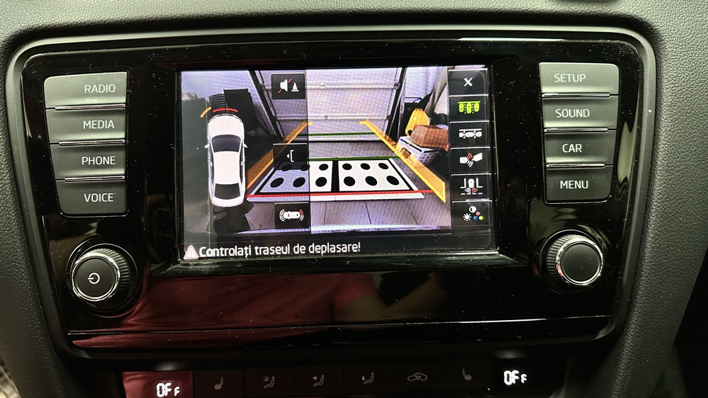 Montare 9 - Skoda Octavia 3 2016 Instalare Senzori Parcare Fata Originali Camera Spate Marsarier OEM