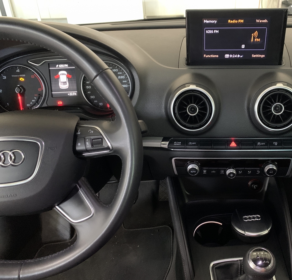Activare 14 - Instalare Senzori Parcare Fata Spate Audi A3 8V Sedan 2015 Montare 14 - Instalare Senzori Parcare Fata Spate Audi A3 8V Sedan 2015