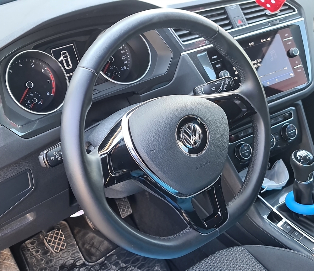 Montare 2 - VW Tiguan AD1 2021 Instalare Comenzi Volan / Volan De Piele Multifunctional
