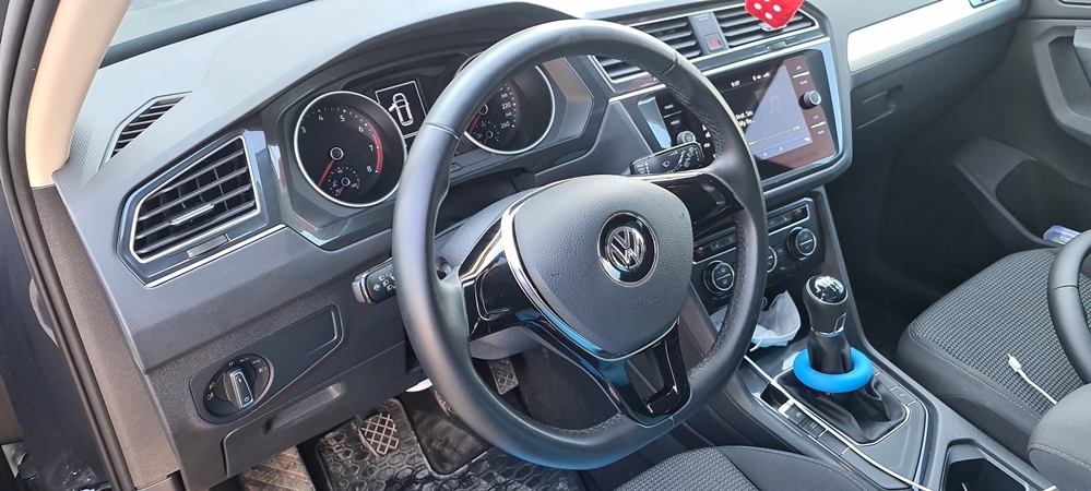 Montare 3 - VW Tiguan AD1 2021 Instalare Comenzi Volan / Volan De Piele Multifunctional