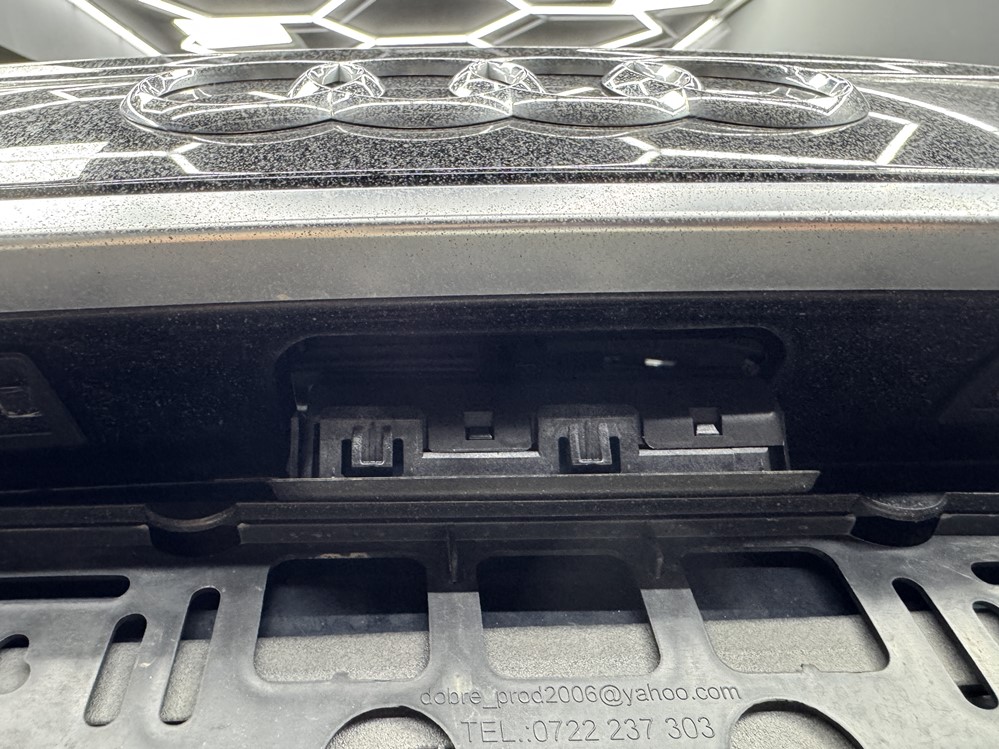 Montare 2 - Montare Activare Camera Video Spate Marsarier Originala Highline Audi Q5 FY Sportback 2024 Bucuresti