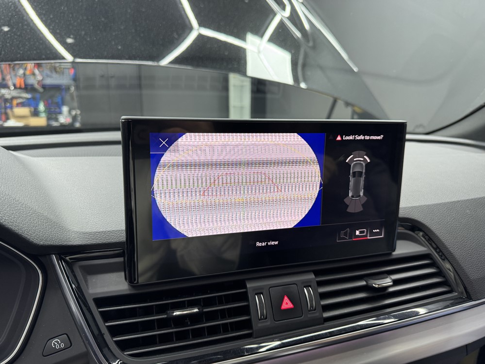 Montare 4 - Montare Activare Camera Video Spate Marsarier Originala Highline Audi Q5 FY Sportback 2024 Bucuresti