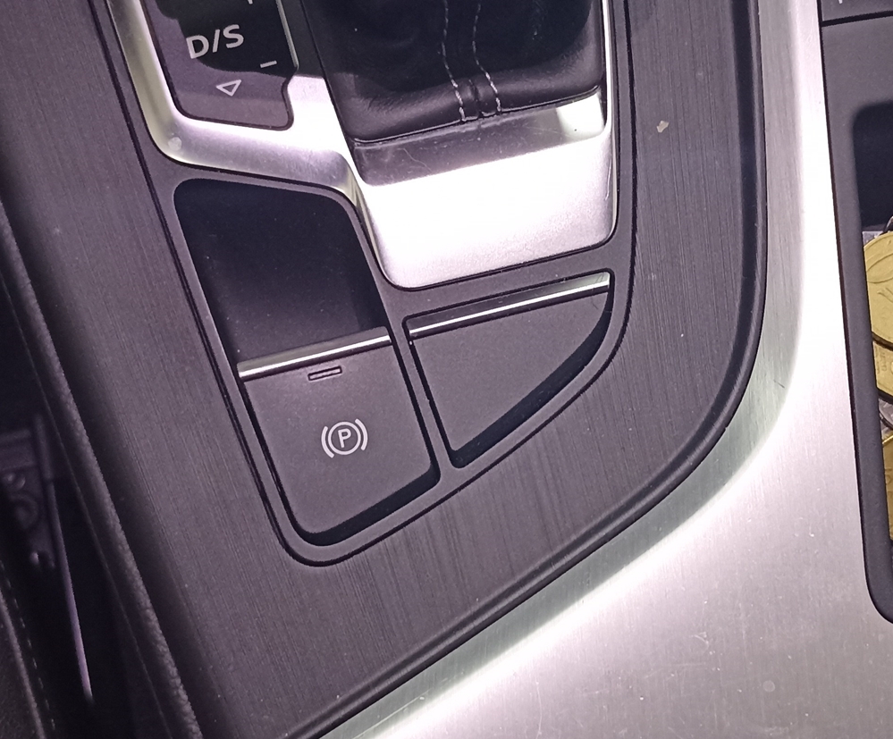 Montare 2 - Audi A4 B9 2017 Montare Camera Marsarier USB 2 Sloturi Carplay Android Auto Autohold