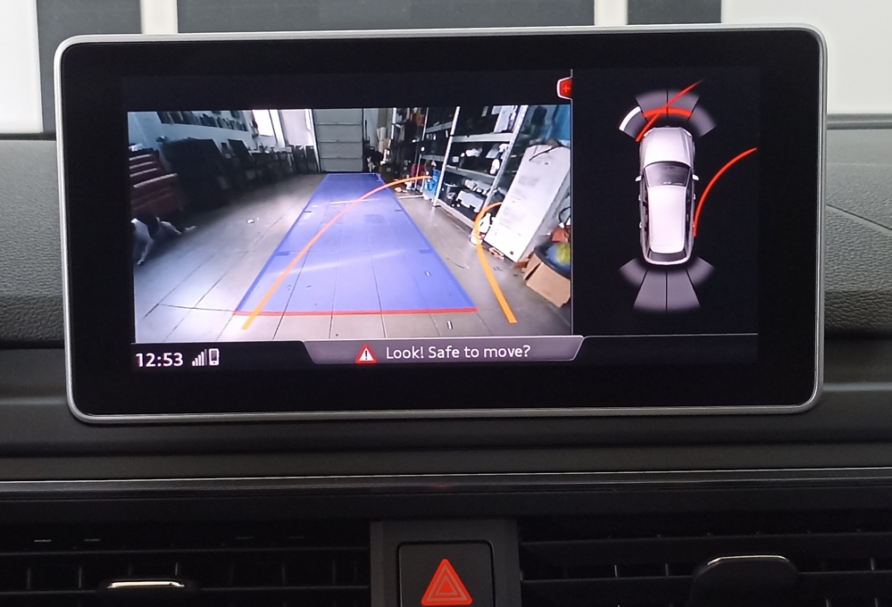 Activare 4 - Audi A4 B9 2018 Instalare Auto Hold Camera Spate Marsarier Originala Montare 4 - Audi A4 B9 2018 Instalare Auto Hold Camera Spate Marsarier Originala