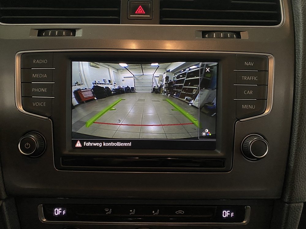 Montare 5 - VW Golf 7 VII 2016 Montare Camera Spate Marsarier Activare APP Connect Apple Carplay Android Auto