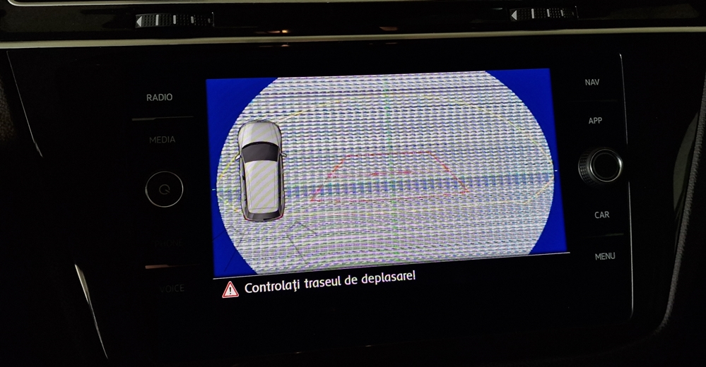 Montare 3 - VW Tiguan AD1 2017 Instalare Camera Spate Marsarier Originala Highline