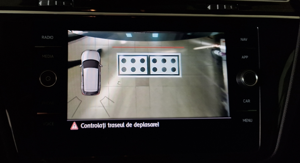 Montare 5 - VW Tiguan AD1 2017 Instalare Camera Spate Marsarier Originala Highline