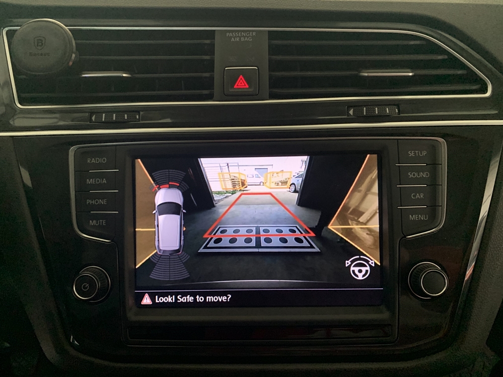 Activare 9 - Instalare Camera Spate Marsarier Originala In Maner VW Tiguan AD1 2017 Montare 9 - Instalare Camera Spate Marsarier Originala In Maner VW Tiguan AD1 2017