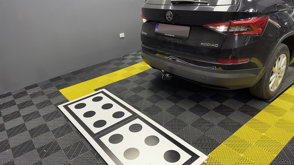Montare 7 - Montare Instalare Camera Spate Marsarier Skoda Kodiaq 2018 Camera Originala Highline Bucuresti 