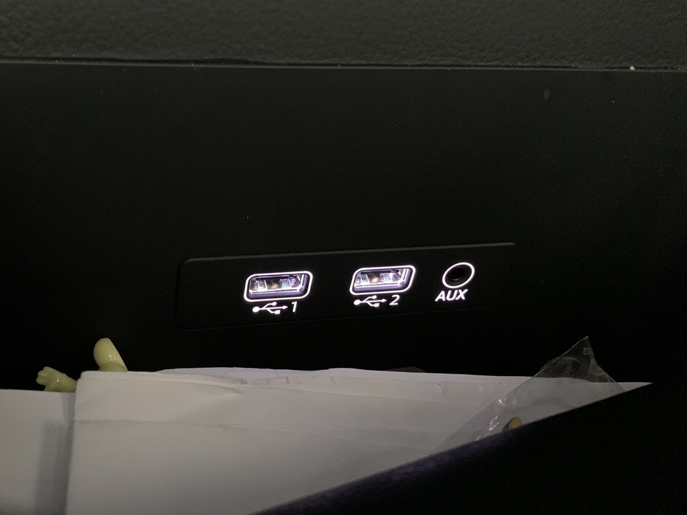 Activare 3 - Montare USB Activare Apple Carplay Android Auto Audi Q5 FY Montare 3 - Montare USB Activare Apple Carplay Android Auto Audi Q5 FY