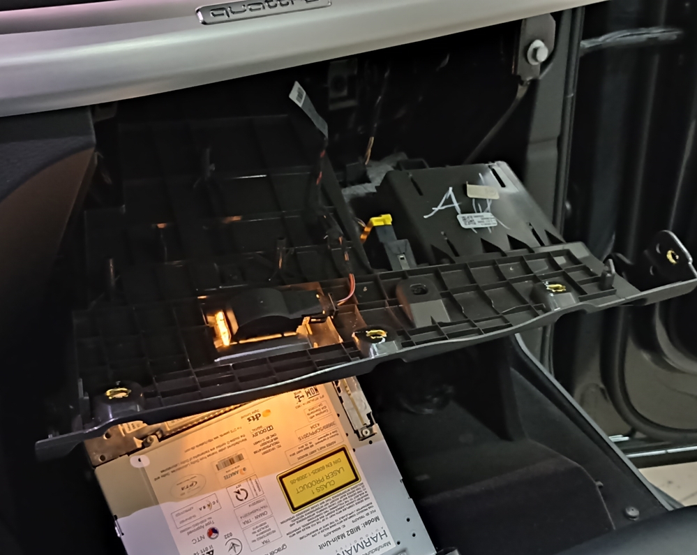 Montare 6 - Montare USB Activare Apple Carplay Android Auto Audi Q5 FY 2018