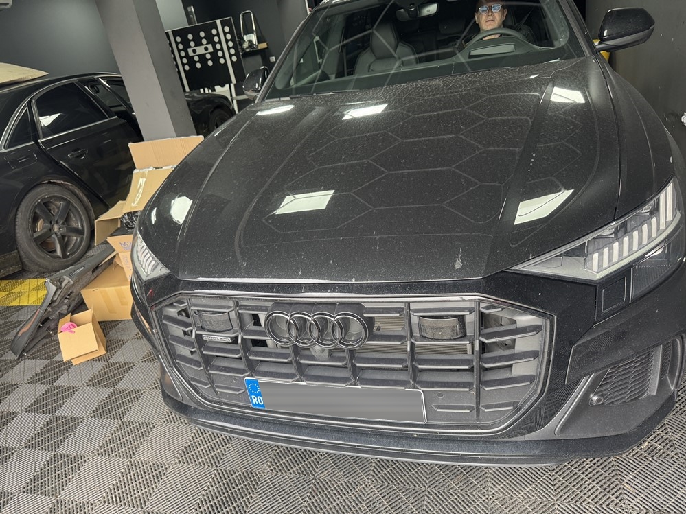 Montare 6 - Montare Volan Sport Tesit RS RSQ8 SQ8 S Line RS Mode Piele Full Perforat Original Audi Q8 2019