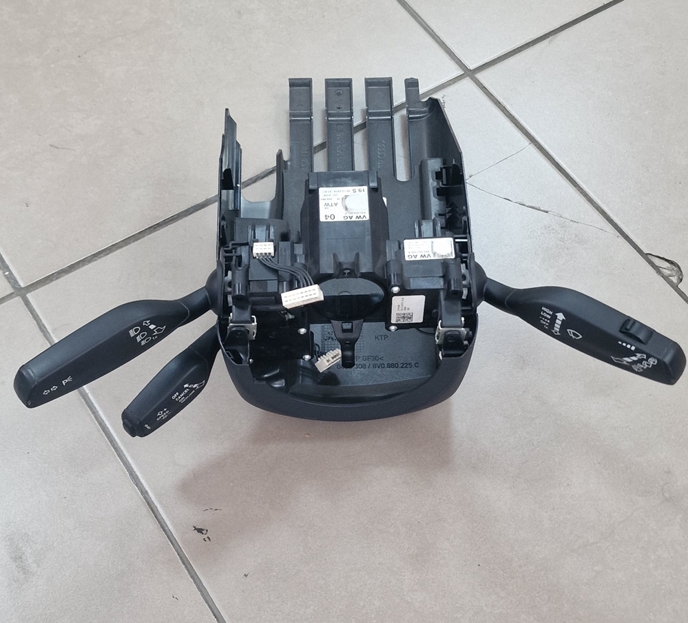 Montare 2 - Pilot Automat Audi Q3 8U 2014 Tempomat Cruise Control Instalare Montaj