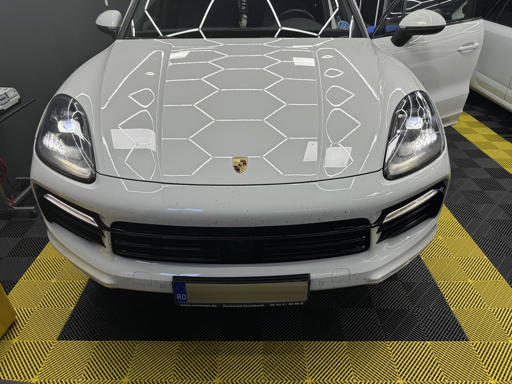 Montare 20 - Porsche Cayenne 2020 9YA Instalare Montare Montaj Retrofit Camera Spate Marsarier Activare Apple Carplay Wireless
