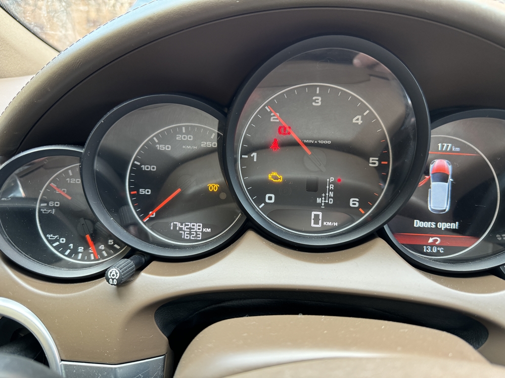 Activare 2 - Porsche Cayenne 92A 2013 Regenerare Filtru Particule DPF Spira Volan Martor Motor Aprinse Montare 2 - Porsche Cayenne 92A 2013 Regenerare Filtru Particule DPF Spira Volan Martor Motor Aprinse