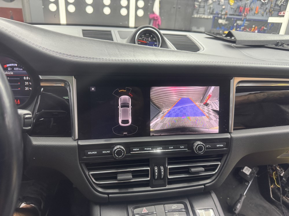 Activare 7 - Porsche Macan 2020 Instalare Senzori Parcare Fata Spate Originali Si Camera Marsarier Montare 7 - Porsche Macan 2020 Instalare Senzori Parcare Fata Spate Originali Si Camera Marsarier