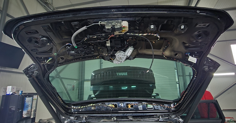 Activare 7 - VW Passat B8 2017 Instalare Portbagaj Electric Deschidere Electrica Haion Din Buton Montare 7 - VW Passat B8 2017 Instalare Portbagaj Electric Deschidere Electrica Haion Din Buton
