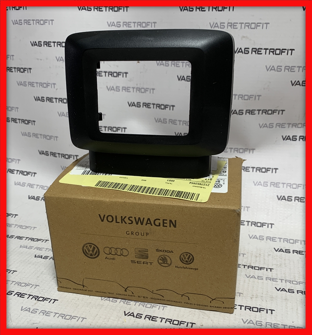 Poza 3 - Rama Capac Distronic ACC Ornament Radar Seat Leon 5F 