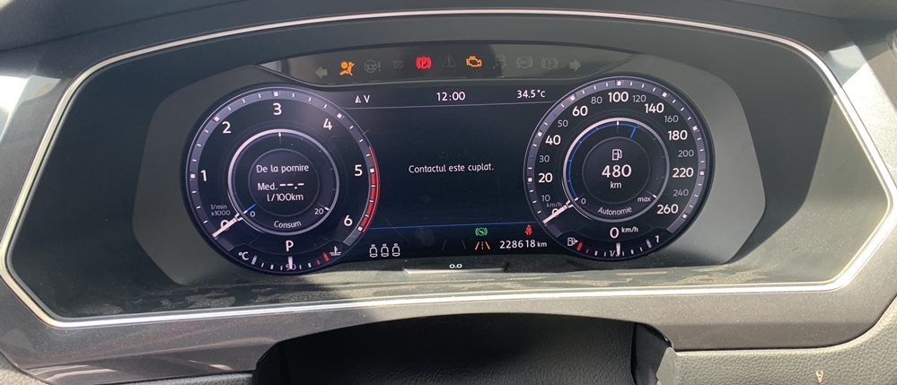 Montare 7 - Reparatie Eroare Ceasuri Digitale Tablou De Bord Atelier Front Assist Indisponibil VW Tiguan AD1