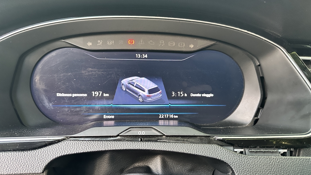 Montare 2 - VW Passat B8 Alltrack Reparare Ceasuri Digitale Remediere Problema Eroare: Tablou de bord. Atelier! Front Assist indisponibil.