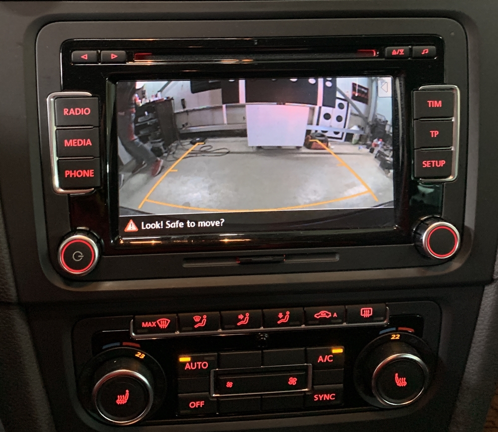 Activare 5 - VW Golf 6 VI 2009 Reparatie Camera Spate Marsarier Originala Imagine Albastra Montare 5 - VW Golf 6 VI 2009 Reparatie Camera Spate Marsarier Originala Imagine Albastra