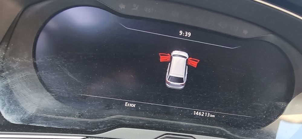 Montare 3 - VW Passat B8 2016 Reparatie Ceasuri Digitale Error Eroare Front Assist Eroare ACC Eroare Trip