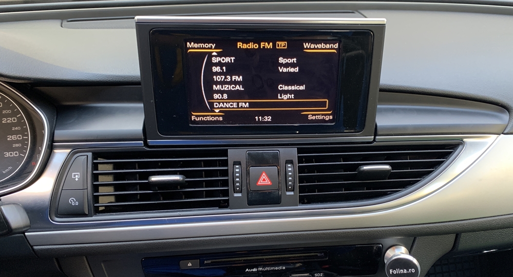 Montare 4 - Audi A6 C7 2013 Reparatie Display Defect Care Se Ridica Dar Nu Se Aprinde 