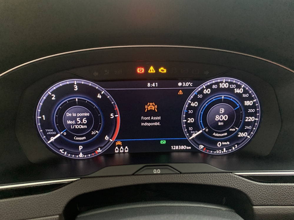 Montare 2 - VW Passat B8 2016 Reparatie Eroare Ceasuri Digitale Tablou De Bord Atelier Front Assist Indisponibil