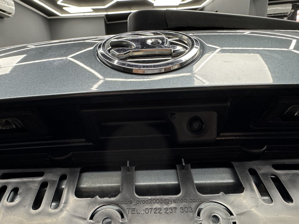 Montare 8 - Retrofit Montaj Instalare Camera Spate Marsarier Skoda Octavia 3 2019 Originala Highline Bucuresti