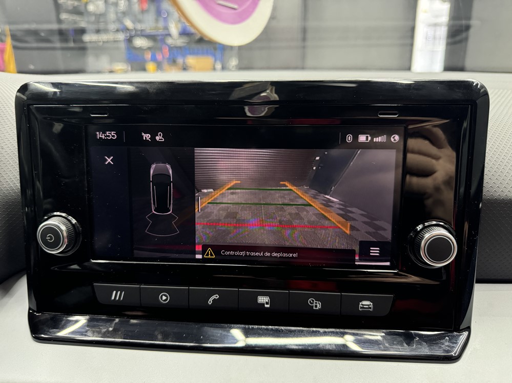 Montare 10 - Seat Arona 2021 Montare Instalare Camera Spate Marsarier Originala Highline Bucuresti