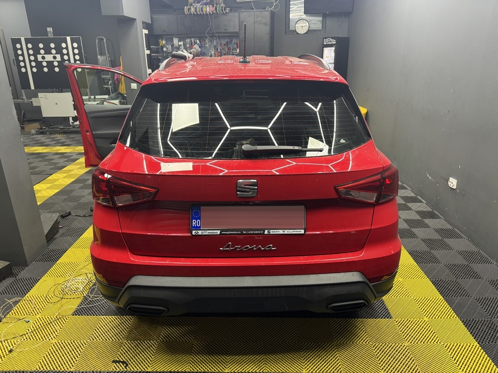 Montare 3 - Seat Arona 2021 Montare Instalare Camera Spate Marsarier Originala Highline Bucuresti