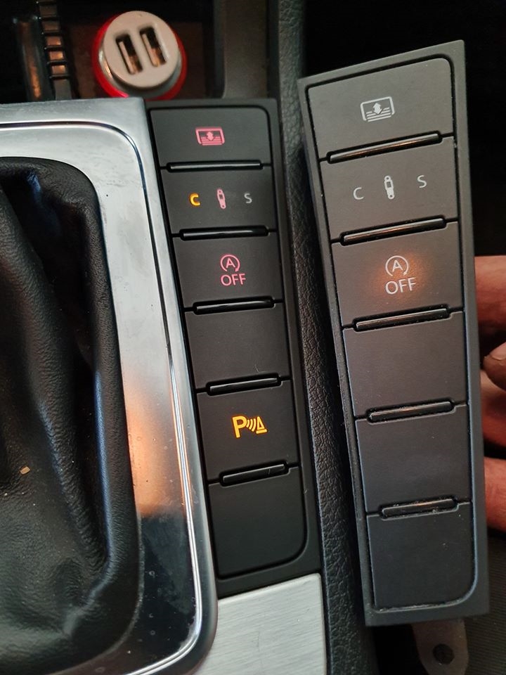 Activare 6 - Instalare Montaj Senzori Parcare Fata Spate VW CC 2011 Originali Montare 6 - Instalare Montaj Senzori Parcare Fata Spate VW CC 2011 Originali