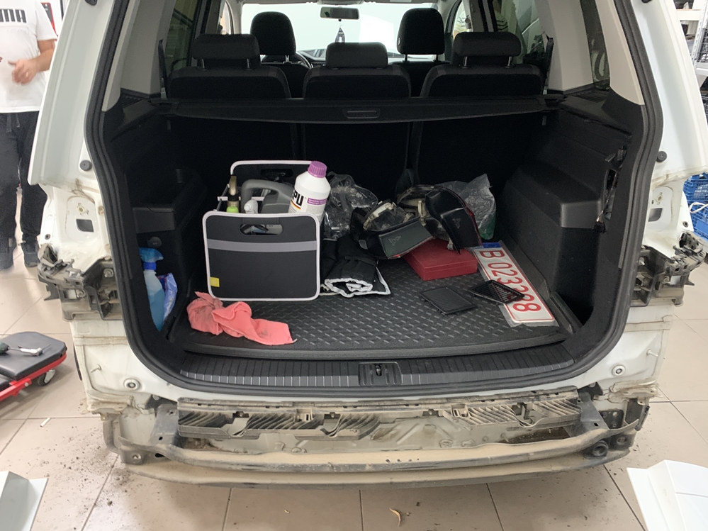 Activare 17 - Montare Senzori Parcare Fata Spate Camera Spate Apple Carplay Android Auto VW Touran 2 II Montare 17 - Montare Senzori Parcare Fata Spate Camera Spate Apple Carplay Android Auto VW Touran 2 II