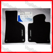 Poza 2 - Set 2 Covorase Fata Textile Cu Logo VW Passat B6 3C Passat B7