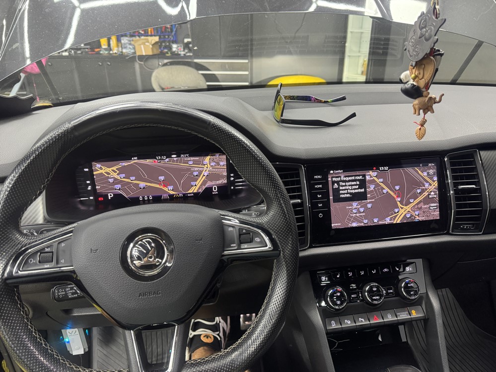 Montare 10 - Skoda Kodiaq 2018 Instalare Ceasuri Digitale Virtual Cockpit Retrofit Bord Digital Original