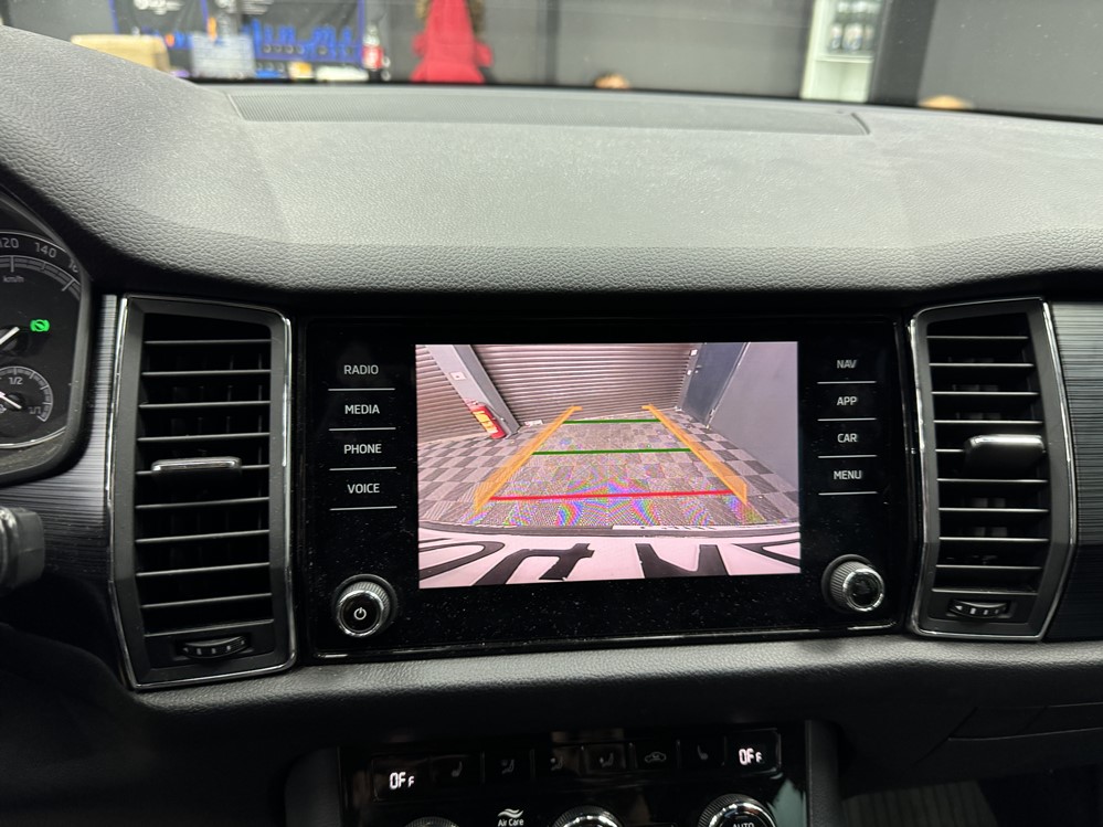 Montare 3 - Skoda Kodiaq 2019 Instalare Montare Camera Video Marsarier Originala Highline
