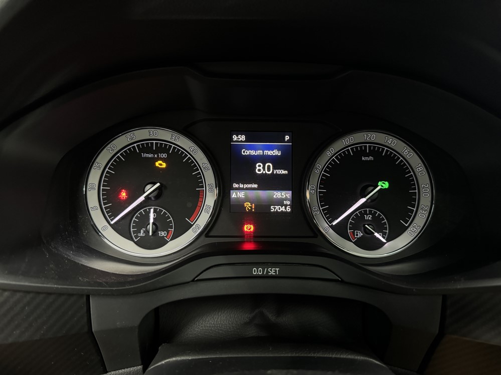 Montare 2 - Skoda Kodiaq 2020 Inlocuire Calibrare Camera Parbriz Lane Assist Eroare Recunoastere Indicatoare Rutiere